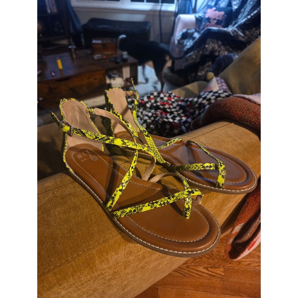 Neon Green Snakeskin Sandals sz 9.5